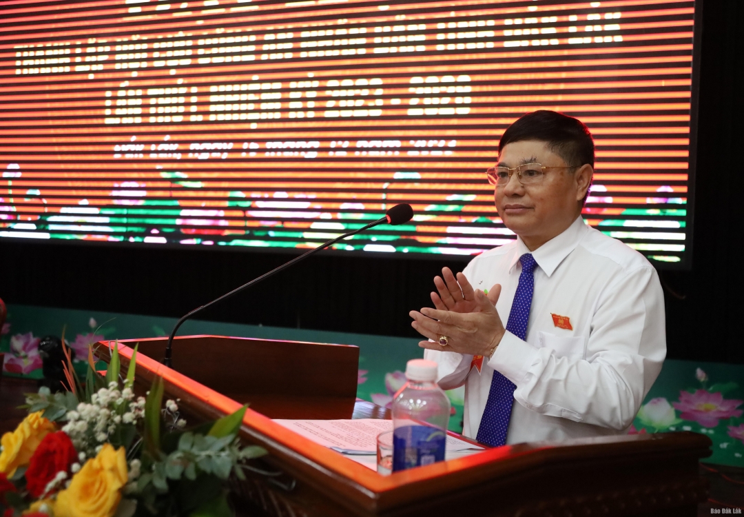 Phó Bí thư Thường trực Tỉnh ủy Phạm Minh Tấn phát biểu.