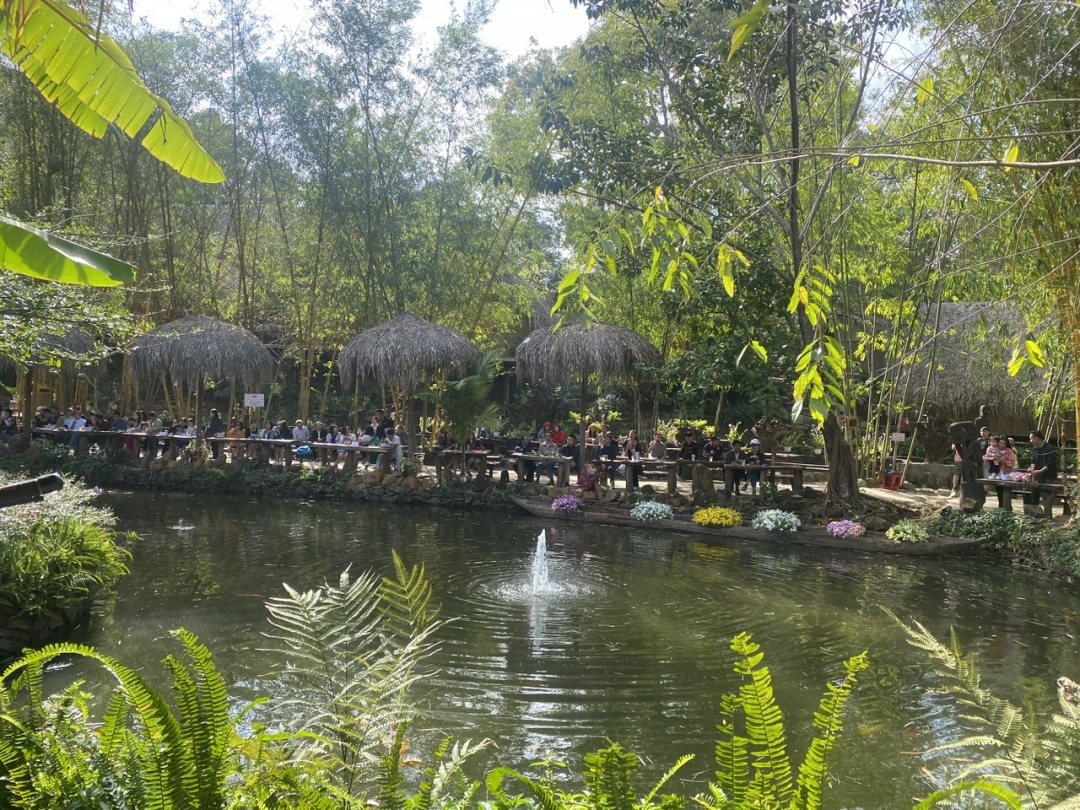Buôn Ako Dhông, phường Tân Lợi (TP. Buôn Ma Thuột) là điểm đến của nhiều du khách trong và ngoài tỉnh.
