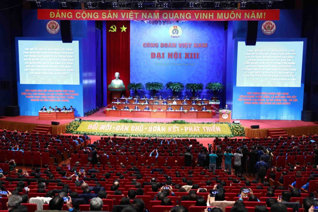 1.100 đại biểu chính thức đại diện cho hơn 11 triệu đoàn viên công đoàn trong cả nước dự Đại hội XIII Công đoàn Việt Nam- Ảnh: VGP