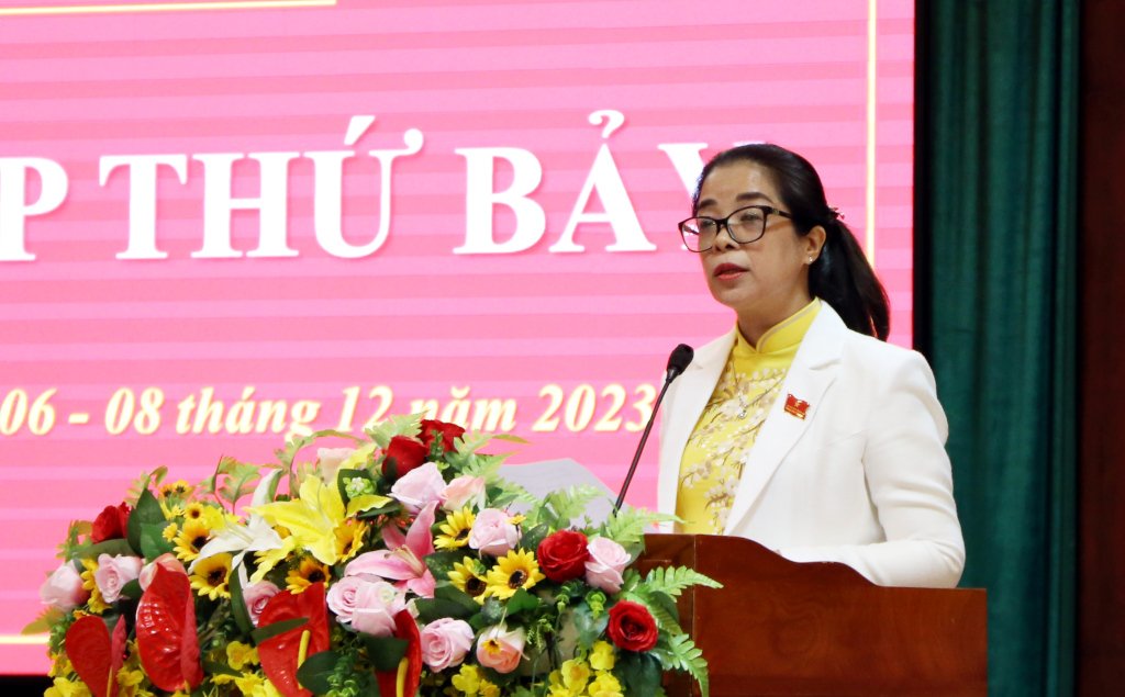 Chủ tịch HĐND tỉnh Huỳnh Thị Chiến Hòa