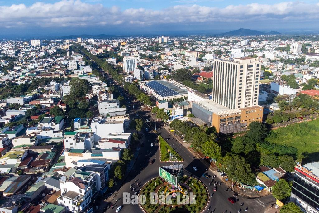 Tập trung xây dựng, phát triển thành phố Buôn Ma Thuột. Ảnh: Nguyễn Gia
