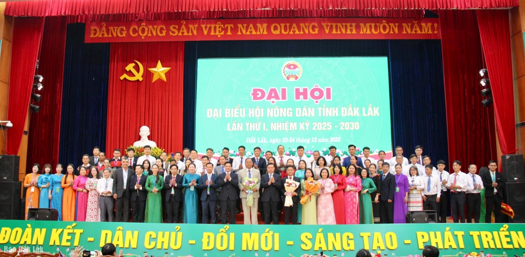 Ban Chấp hành Hội Nông dân tỉnh Đắk Lắk khóa I, nhiệm kỳ 2025 - 2030 ra mắt đại hội.