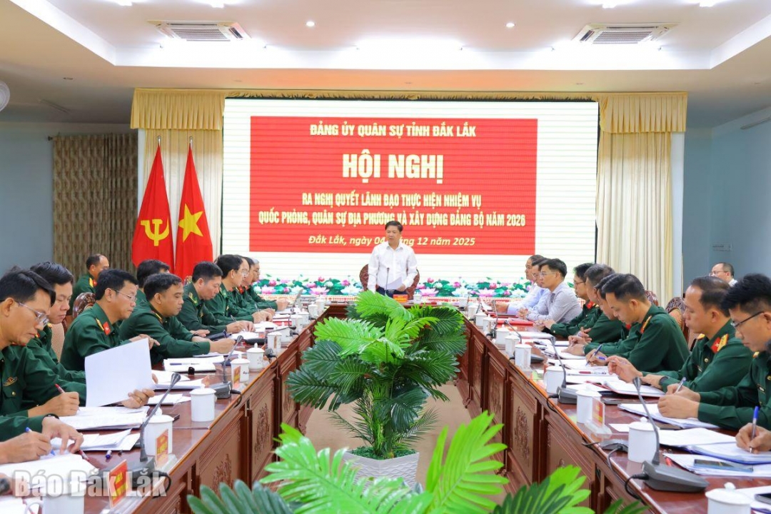 Các đại biểu tham dự hội nghị.