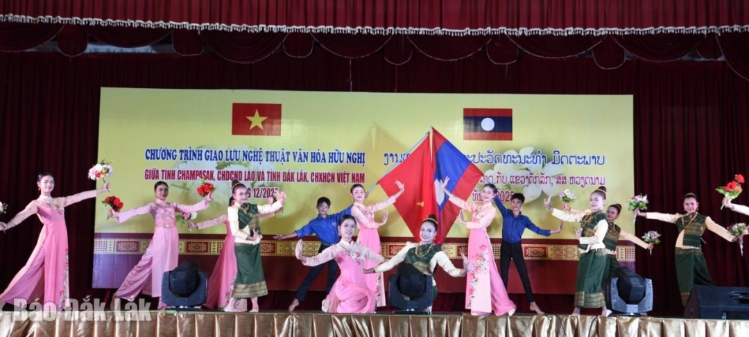 Một tiết mục tại chương trình gioa lưu ng