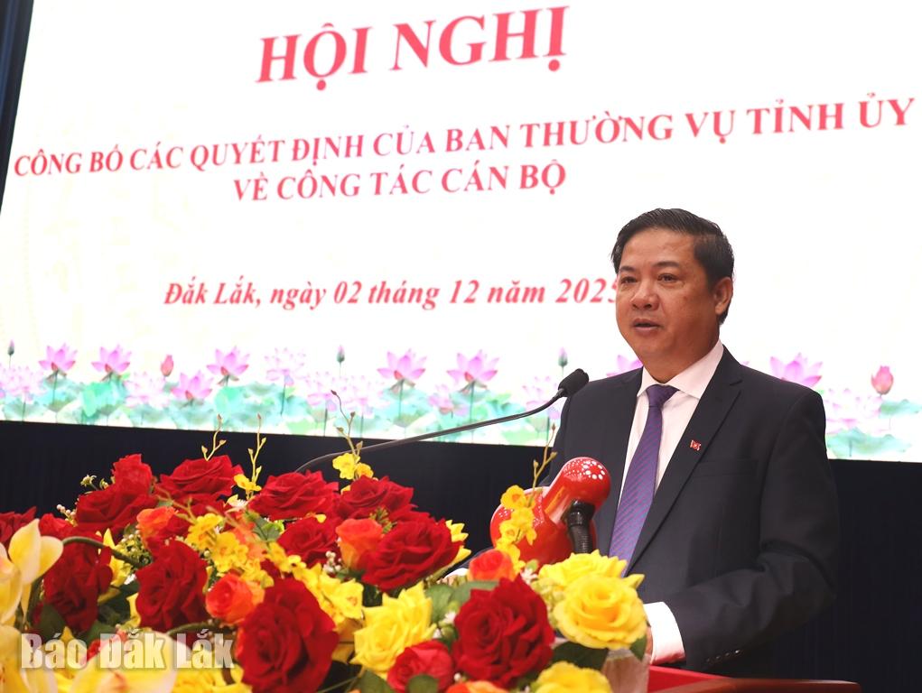 Ủy viên dự khuyết Trung ương Đảng, Bí thư Tỉnh ủy Lương Nguyễn Minh Triết phát biểu tại hội nghị.