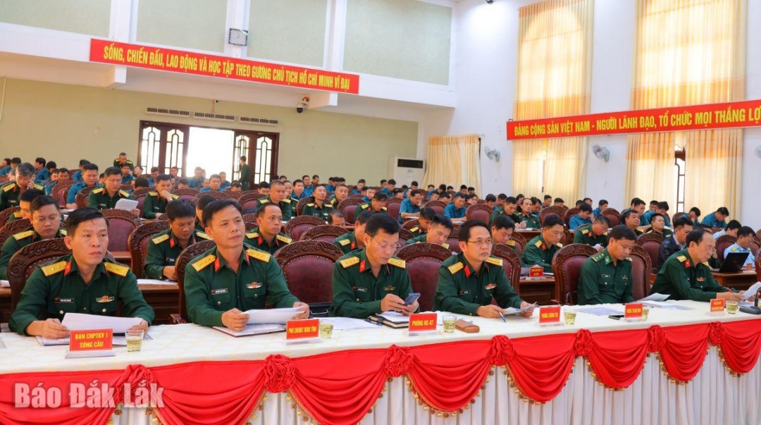 Các đại biểu tham dự hội nghị.