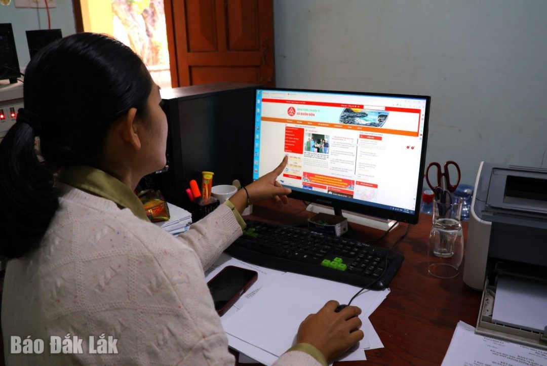 Trang thông tin điện tử của xã Buôn Đôn thường xuyên cập nhật các thông tin mới trên địa bàn và toàn tỉnh.