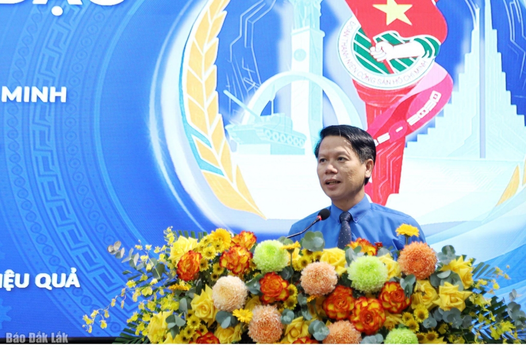 Phó Chủ tịch Ủy ban MTTQ Viêt Nam tỉnh, Bí thư Tỉnh đoàn Lương Minh Tùng phát biểu chỉ đạo đại hội.