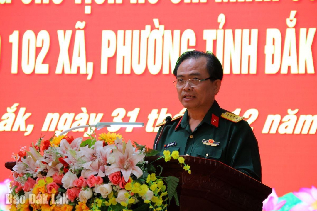 Đại tá Phan Thanh Tâm, Phó Chỉ huy trưởng Bộ Chỉ huy Quân sự tỉnh phát biểu tại chương trình.