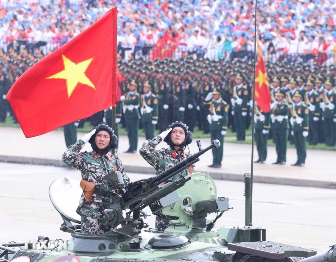 Chiến sỹ Khối xe Tăng thiết giáp trong Lễ diễu binh, diễu hành kỷ niệm 80 năm Cách mạng tháng Tám và Quốc khánh 2/9, tại Quảng trường Ba Đình sáng 2/9/2025. Ảnh: TTXVN