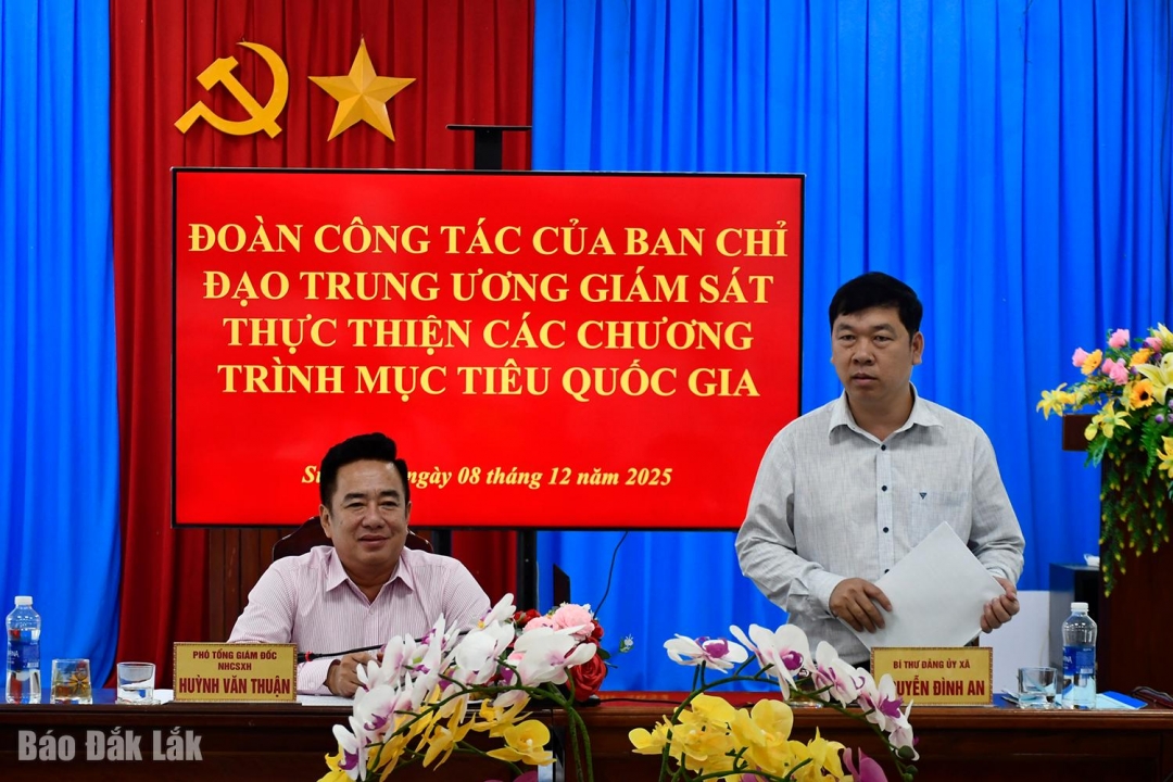 Ông Nguyễn Đình An, Bí thư Đảng ủy, Chủ tịch HĐND xã Suối Trai thông tin thêm về hiệu quả của các chương trình mục tiêu quốc gia trên địa bàn.