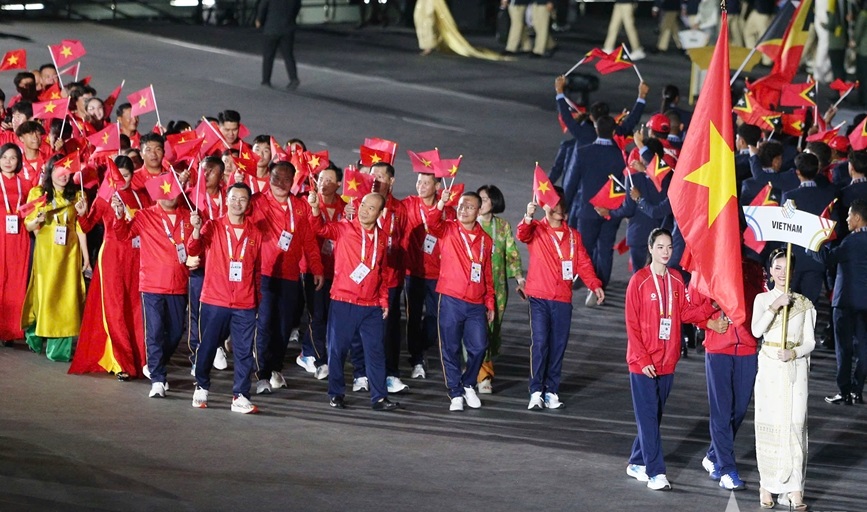 Đoàn thể thao Việt Nam diễu hành tại Lễ khai mạc. Ảnh: Việt An
