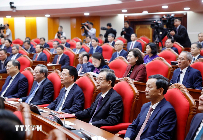 Các đại biểu dự phiên bế mạc Hội nghị lần thứ 15 Ban Chấp hành Trung ương khóa XIII. Ảnh:  TTXVN