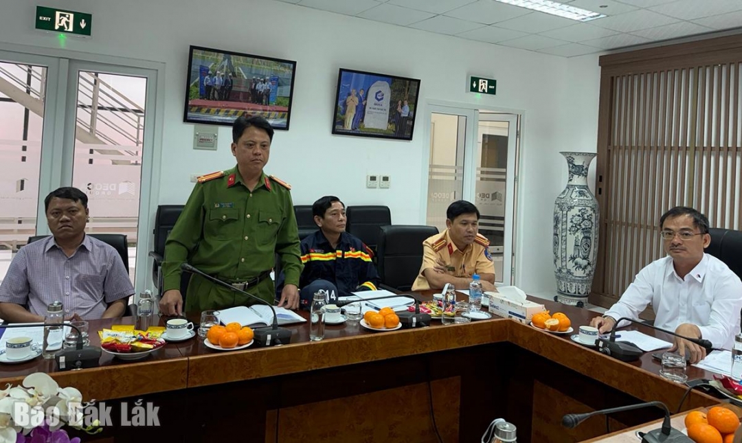 Đại diện Công an tỉnh Đắk Lắk nhận xét về chương trình thực tập.