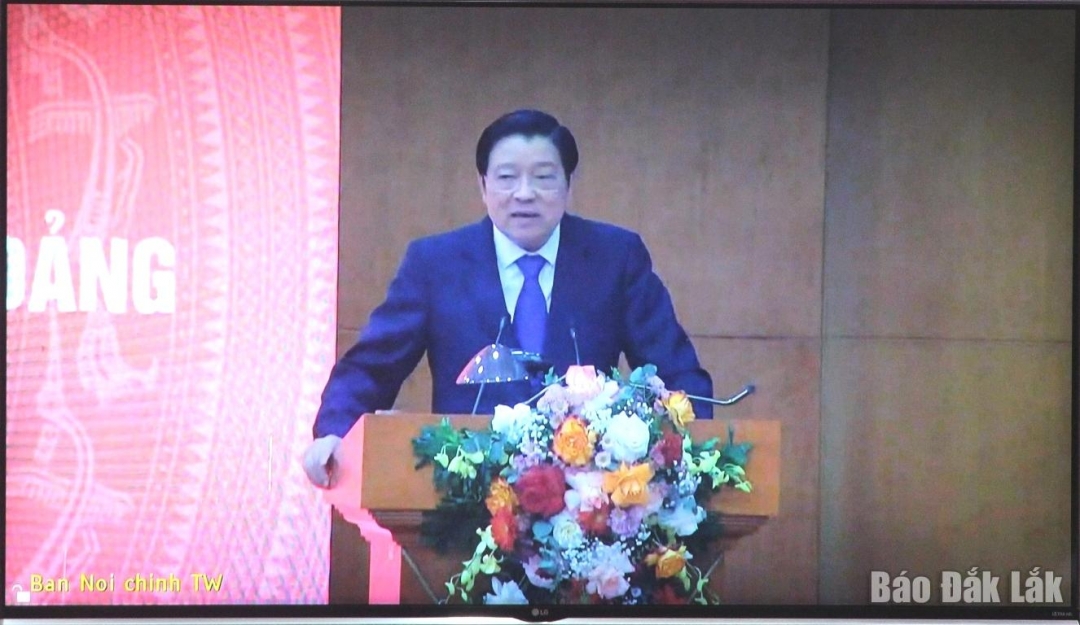 Đồng chí Phan Đình Trạc, Ủy viên Bộ Chính trị, Bí thư Trung ương Đảng, Trưởng Ban Nội chính Trung ương phát biểu tại hội nghị. (Ảnh chụp qua màn hình)