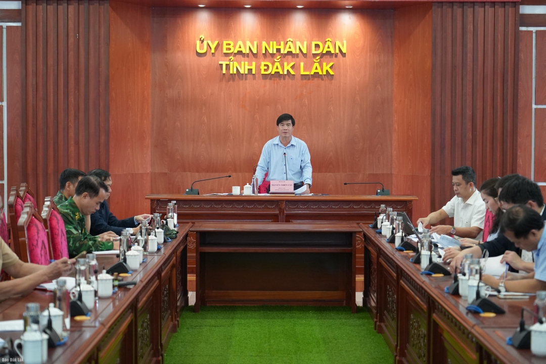 Quang cảnh cuộc họp