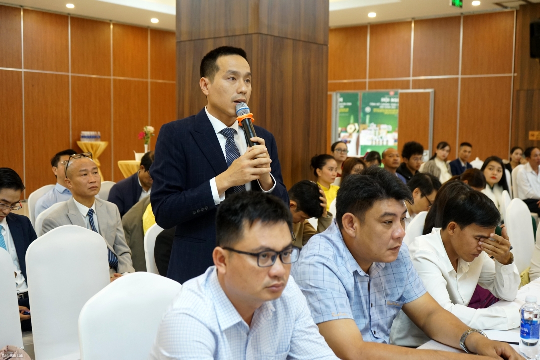 Doanh nghiệp tham dự hội nghị  kiến nghị với lãnh đạo tỉnh những vấn đề liên quan đến công tác khuyến công 