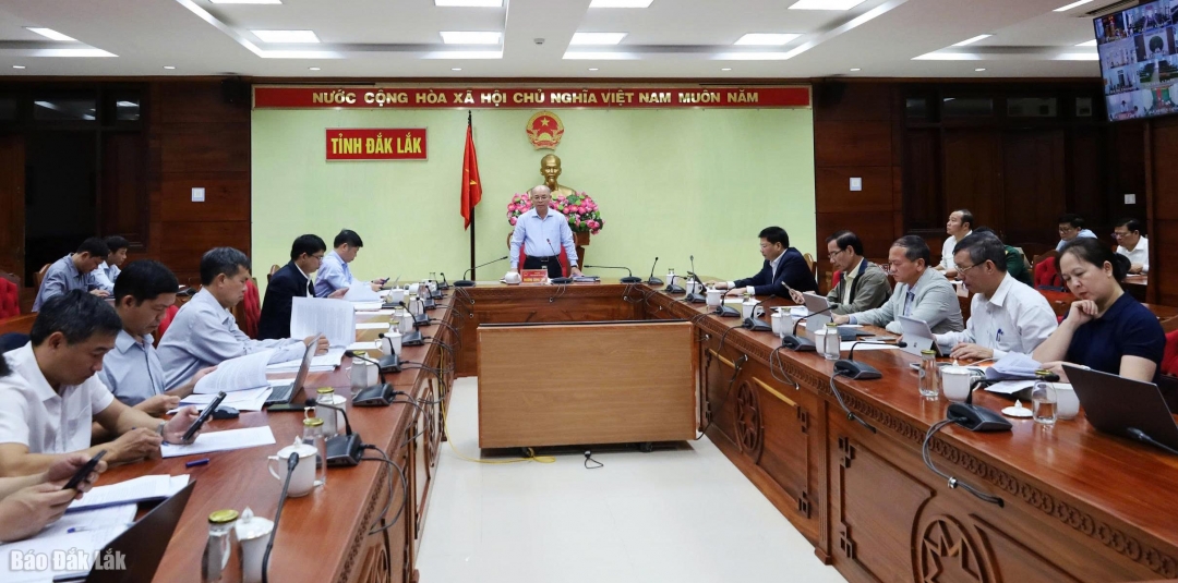 Phó Chủ tịch UBND tỉnh Trương Công Thái chủ trì hội nghị chuyên đề về xây dựng cơ bản tháng 10, 11/2025