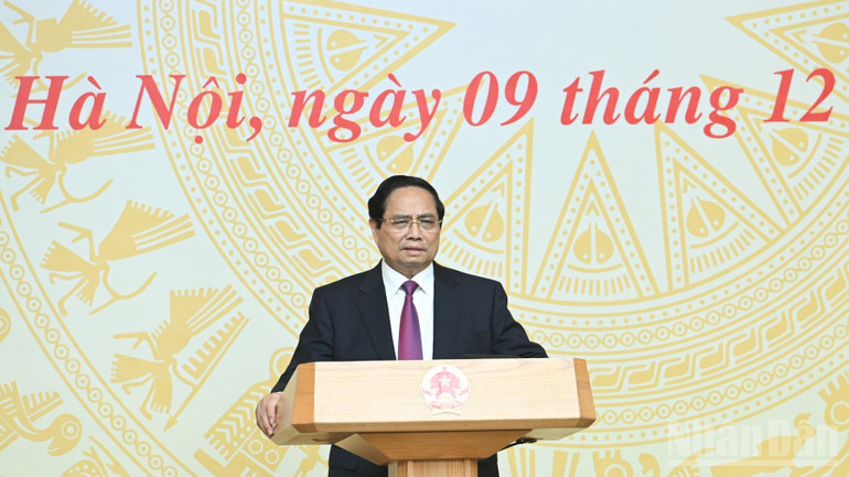 Thủ tướng Chính phủ Phạm Minh Chính phát biểu ý kiến kết luận phiên họp.