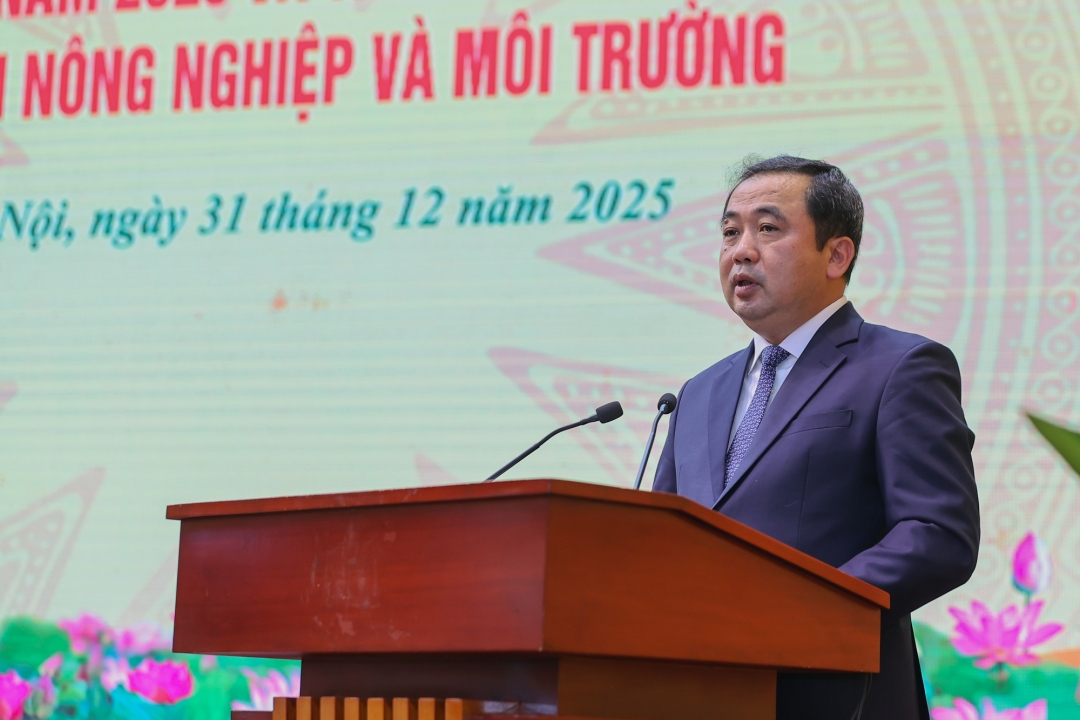 Bộ trưởng Bộ Nông nghiệp và Môi trường Trần Đức Thắng phát biểu tại hội nghị.