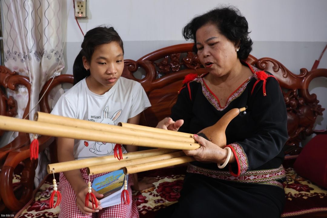 Trưởng buôn Knia 2 H’Waih Hmok