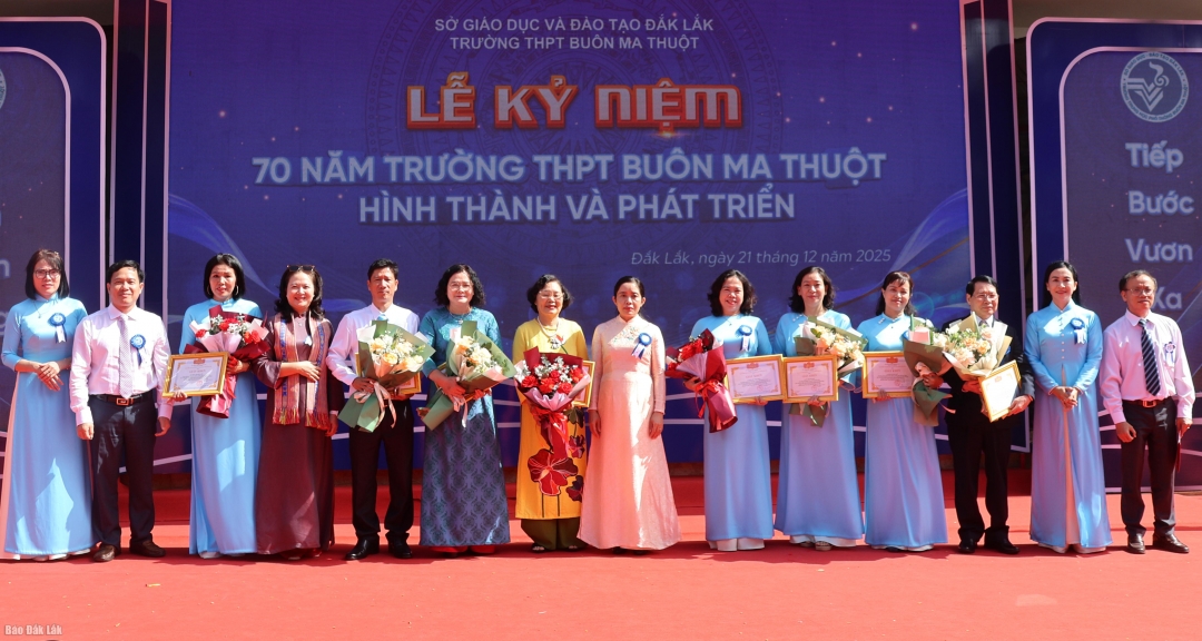 Giám đốc Sở GD-ĐT Lê Thị Thanh Xuân 