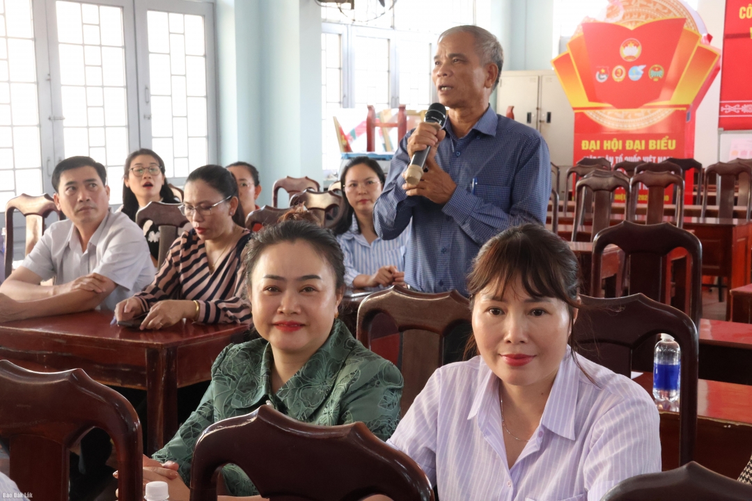 Đại biểu góp ý trong thực hiện nhiệm vụ xây dựng Đảng năm 2026.