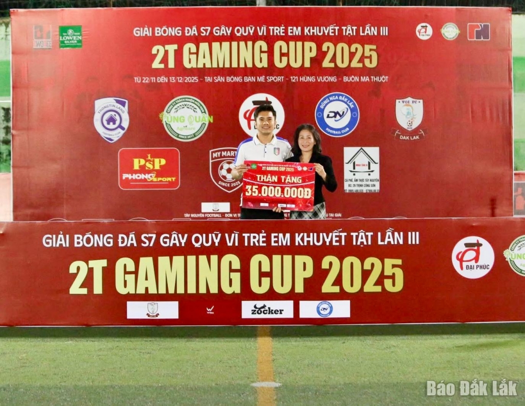 Bạn tổ chức trao tặng 35 triệu đồng 