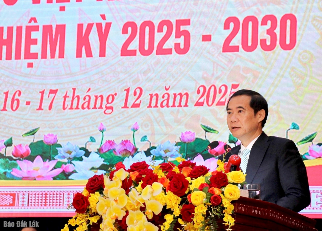 Phó Bí thư Đảng ủy MTTQ và các đoàn thể Trung ương Nguyễn Thái Học 