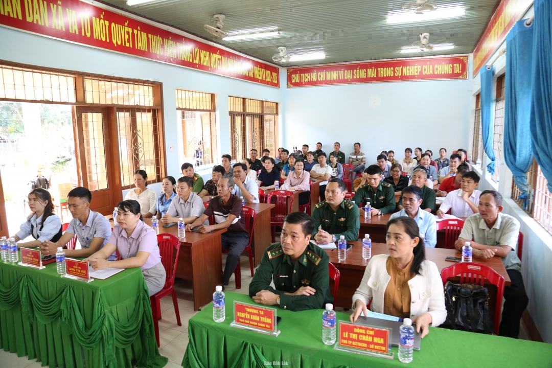 Các đại biểu dự hội nghị