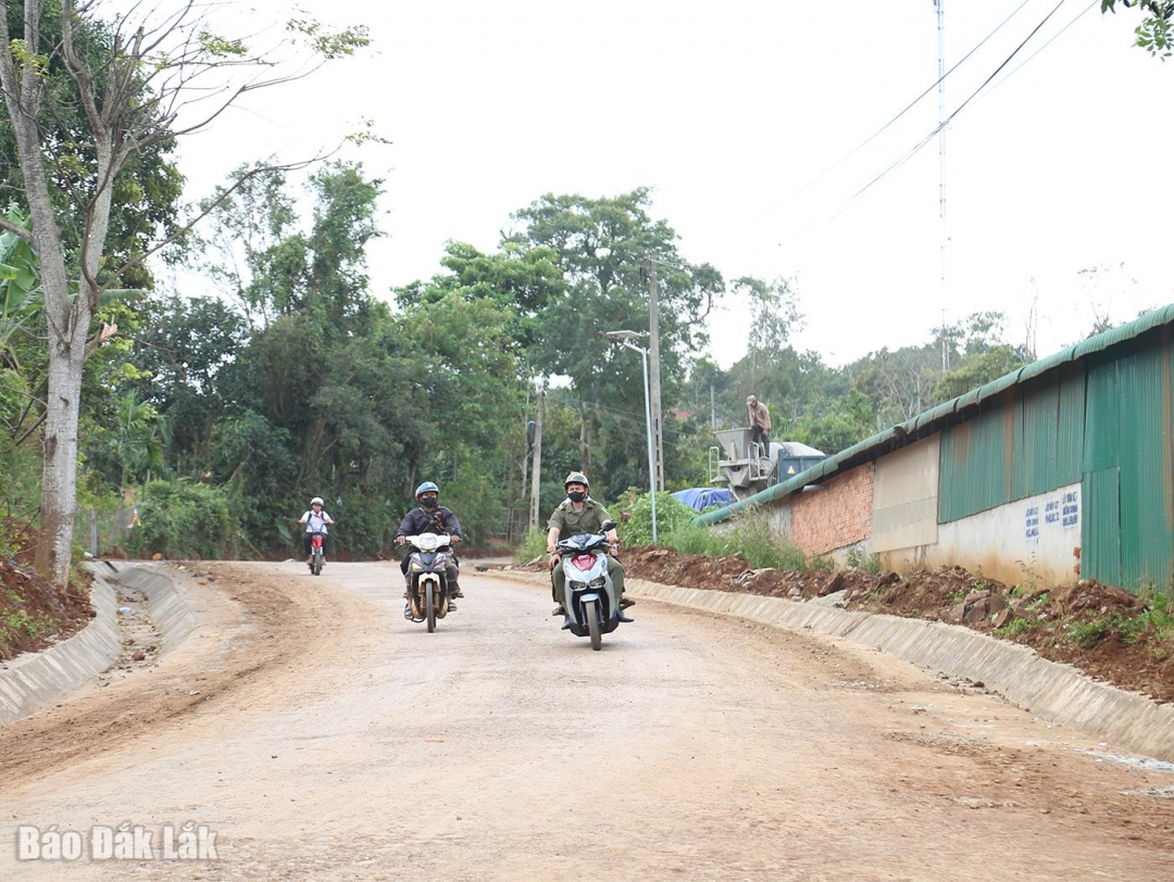 Nhiều công trình hạ tầng được đầu tư xây dựng tại xã Cư Pơng
