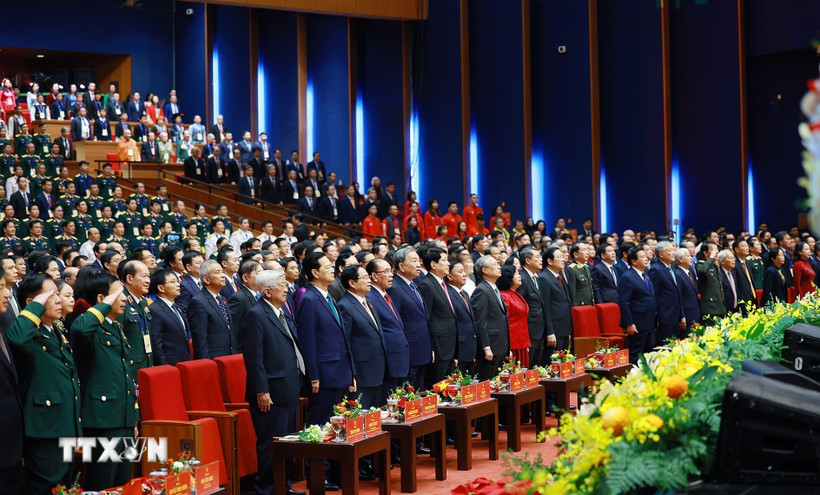 Tổng Bí thư Tô Lâm, Chủ tịch nước Lương Cường và Thủ tướng Phạm Minh Chính cùng các đại biểu tham dự Đại hội Thi đua yêu nước lần thứ XI. (Ảnh: Dương Giang/TTXVN)