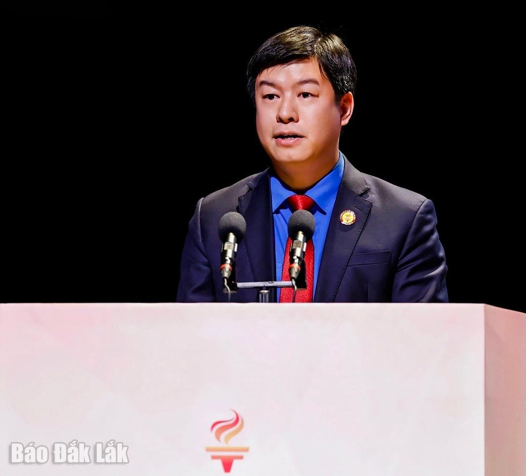 Anh Lê Hải Long, Phó Trưởng ban Công tác Thanh thiếu nhi, Phó Chủ tịch thường trực Hội đồng Đội Trung Ương Việt Nam phát biểu tại diễn đàn.