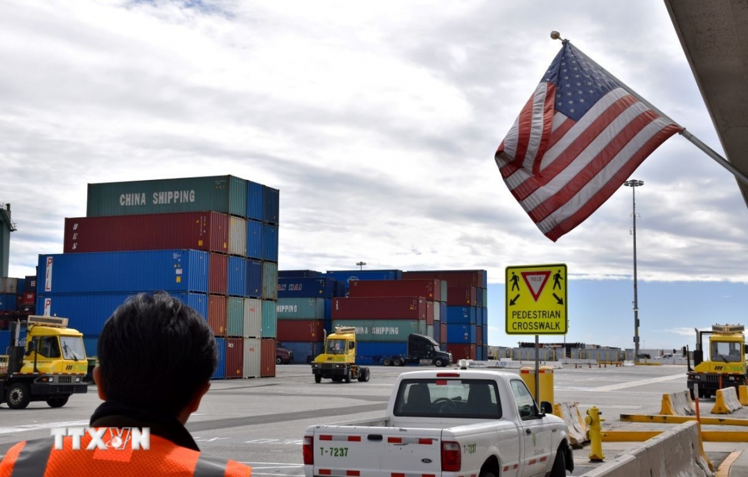 Quang cảnh cảng hàng hóa Long Beach ở Los Angeles, Mỹ. Ảnh: TTXVN