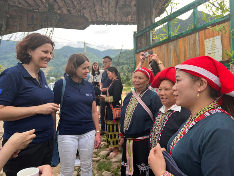 Các mục tiêu của Chính phủ thể hiện sự rõ tập trung, ưu tiên cho vùng khó khăn, lõi nghèo, vùng đồng bào dân tộc thiểu số nhằm rút ngắn dần khoảng cách phát triển giữa các vùng. Ảnh: Vietnam+