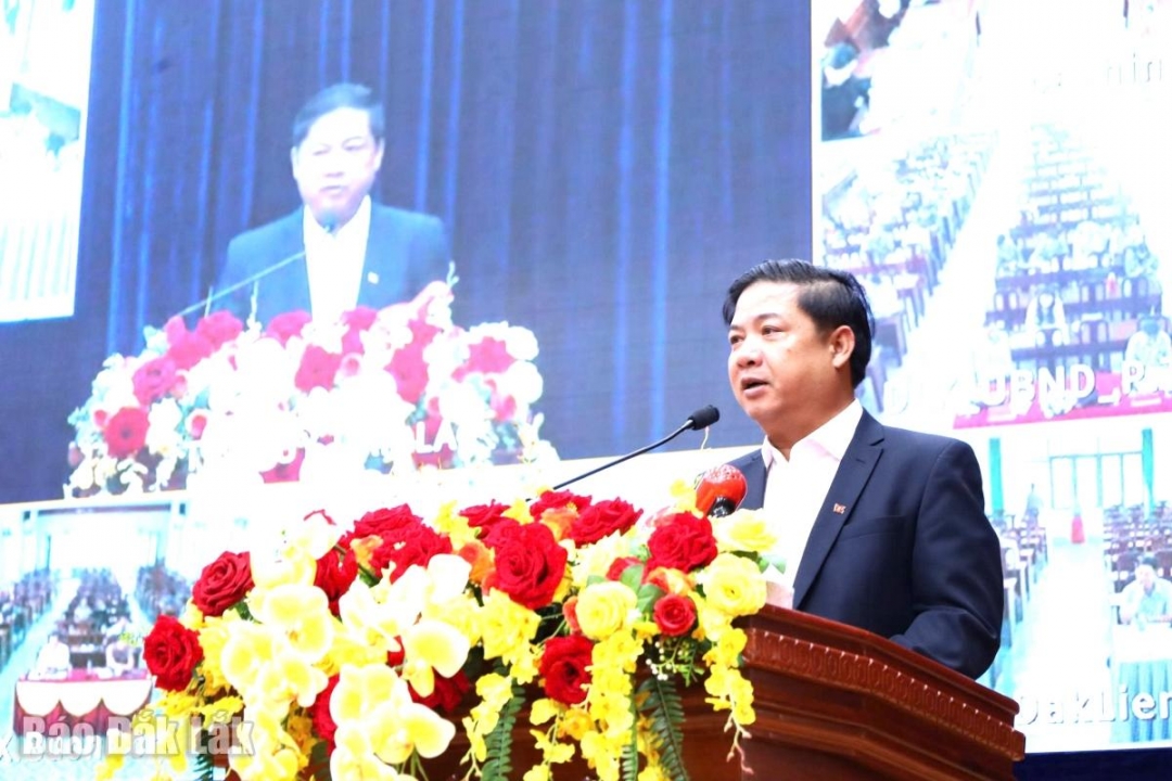 Đồng chí Lương Nguyễn Minh Triết, Ủy viên dự khuyết Ban Chấp hành Trung ương Đảng, Bí thư Tỉnh ủy, Trưởng Ban Chỉ đạo công tác bầu cử tỉnh phát biểu chỉ đạo.