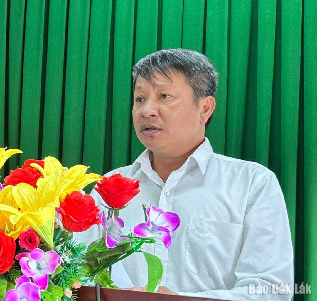 Bí thư Đảng ủy, Chủ tịch HĐND phường Bình Kiến phát biểu tại buổi ký kết kết nghĩa.