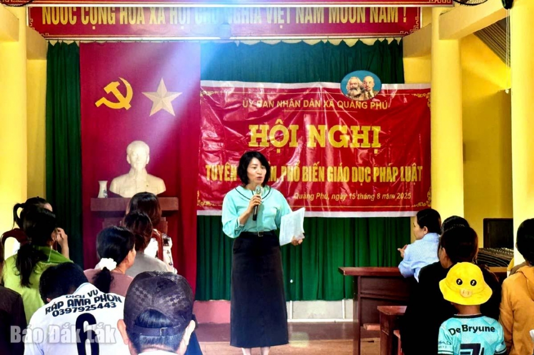 Người dân xã Quảng Phú được tăng cường phổ biến, giáo dục pháp luật