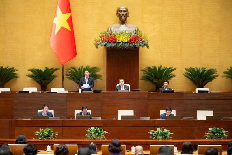 Phó Chủ tịch Quốc hội Nguyễn Đức Hải điều hành phiên họp. Ảnh: quochoi.vn