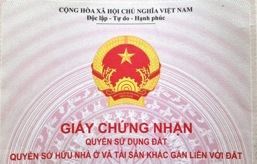 Dữ liệu đất đai, sổ đỏ. Ảnh minh họa: Vietnam+