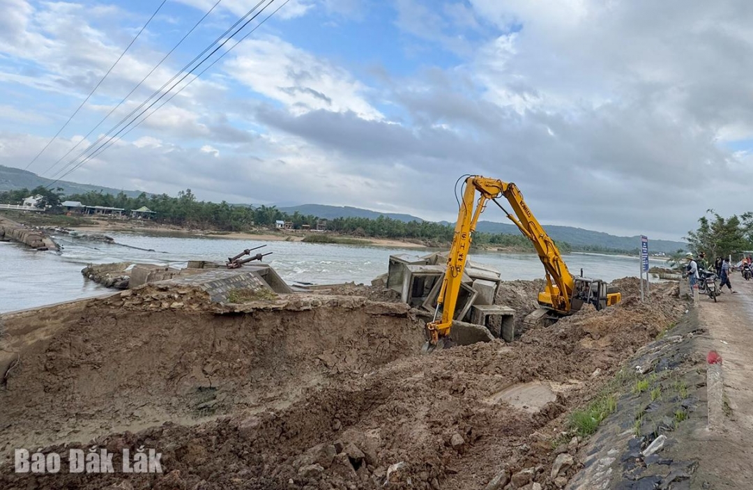 Nhà thi thi công tại đập Tam Giang.