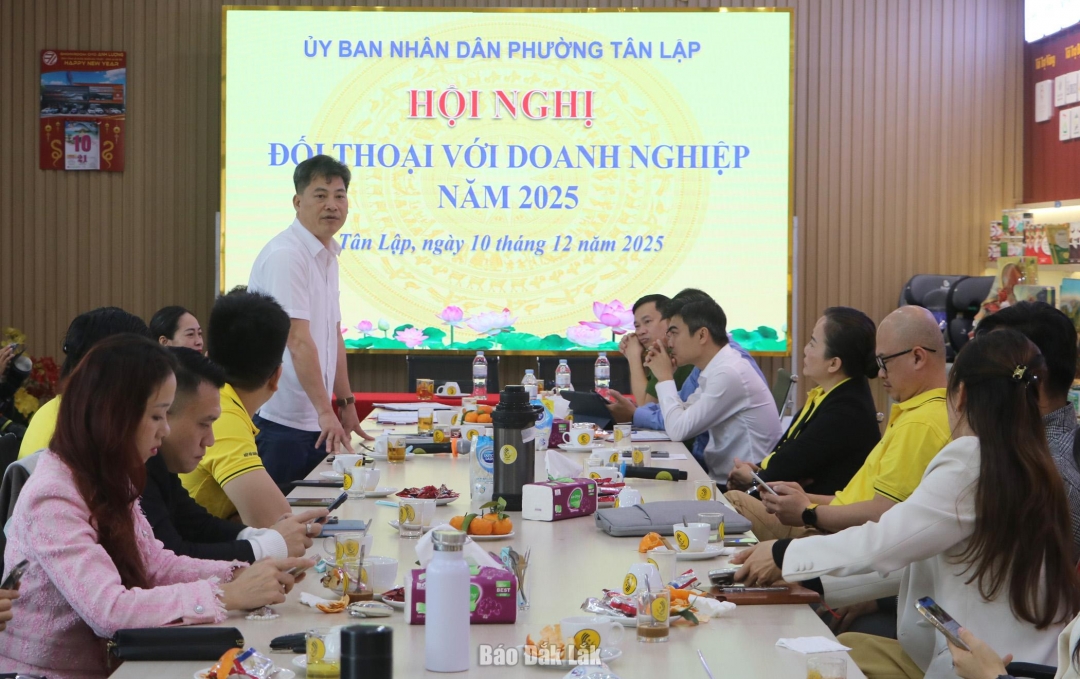 Quang cảnh hội nghị đối thoại.