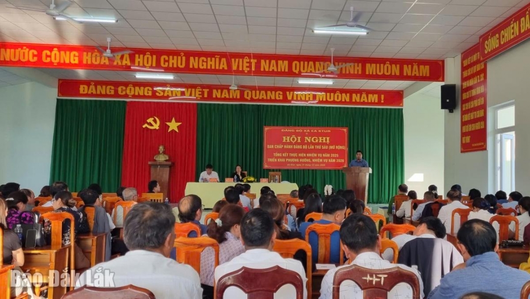 Quang cảnh hội nghị.