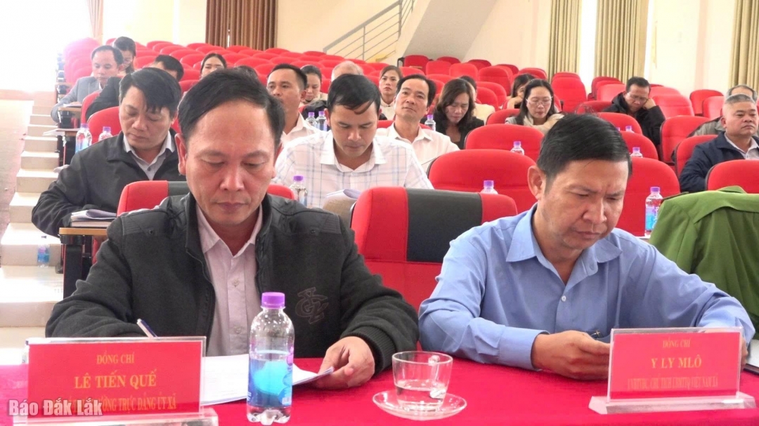 Các đại biểu tham dự kỳ họp