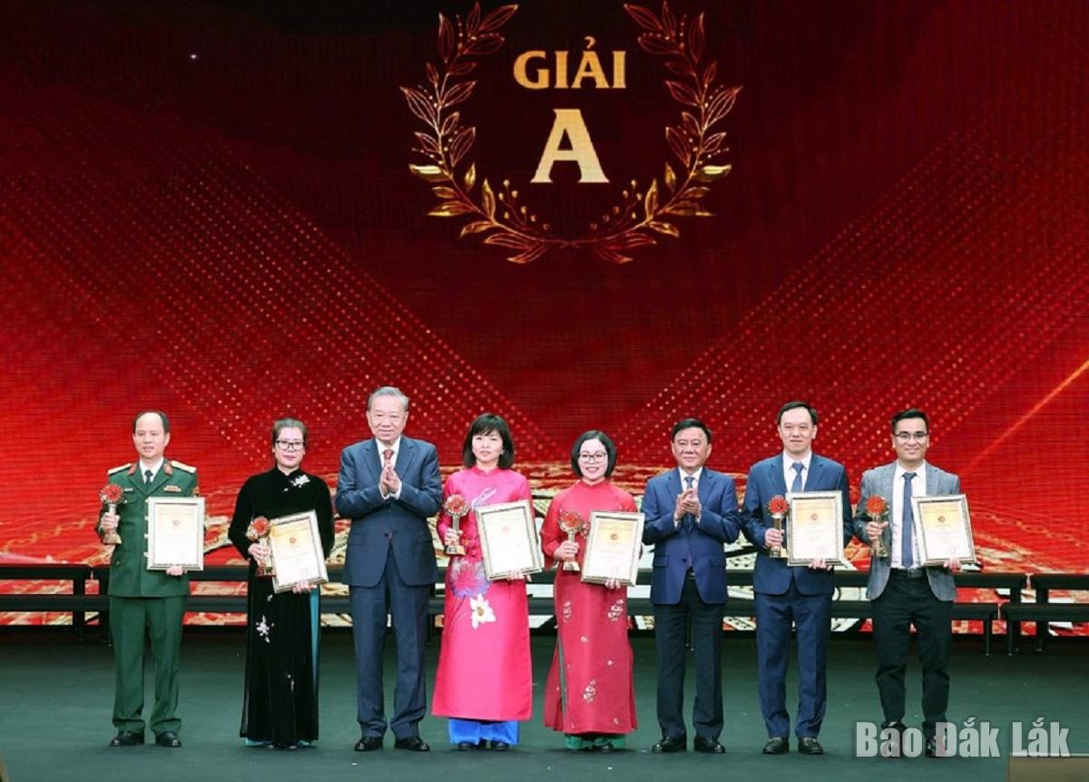 Trao Giải Búa liềm vàng lần thứ IX - năm 2024