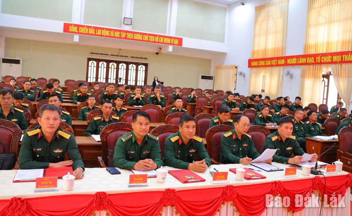 Các đại biểu tham dự hội nghị.