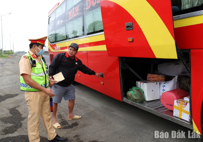 Tăng cường phối hợp kiểm soát khâu vận chuyển, lưu thông hàng hóa