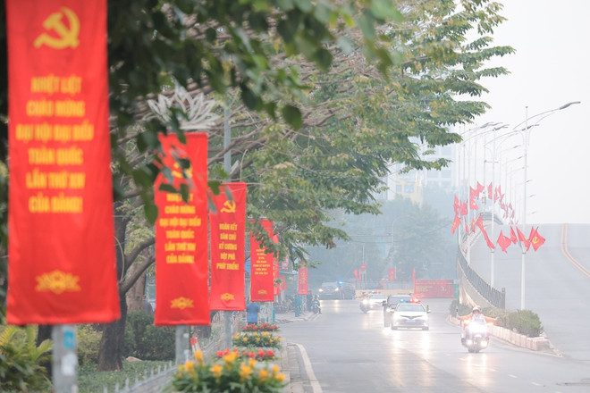 The vehicles transport delegates to the National Convention Centre. Photo: VNA