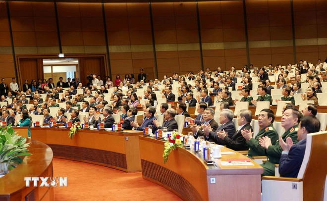 Các đại biểu dự Hội nghị toàn quốc nghiên cứu, học tập, quán triệt và triển khai thực hiện Nghị quyết số 79-NQ/TW và Nghị quyết số 80-NQ/TW của Bộ Chính trị tại điểm cầu chính Hội trường Diên Hồng. Ảnh: Phương Hoa/TTXVN