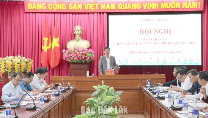 Provincial Party Secretary Luong Nguyen Minh Triet urges proactive measures to ensure a warm and safe Tet for all